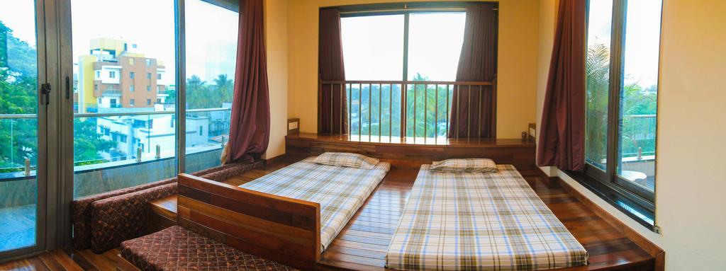 Gulmohar - Luxurious Penthouse Family Rooms โกลฮาปูร์ ภายนอก รูปภาพ